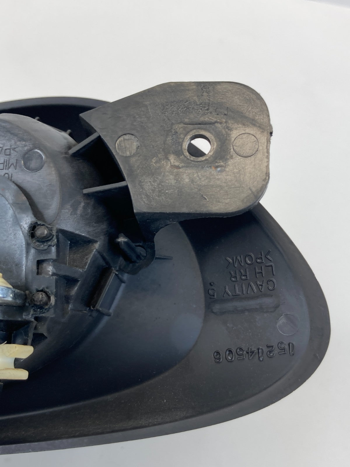 2002-2009 Chevrolet Trailblazer Front Right Side Interior Door Handle 15214506