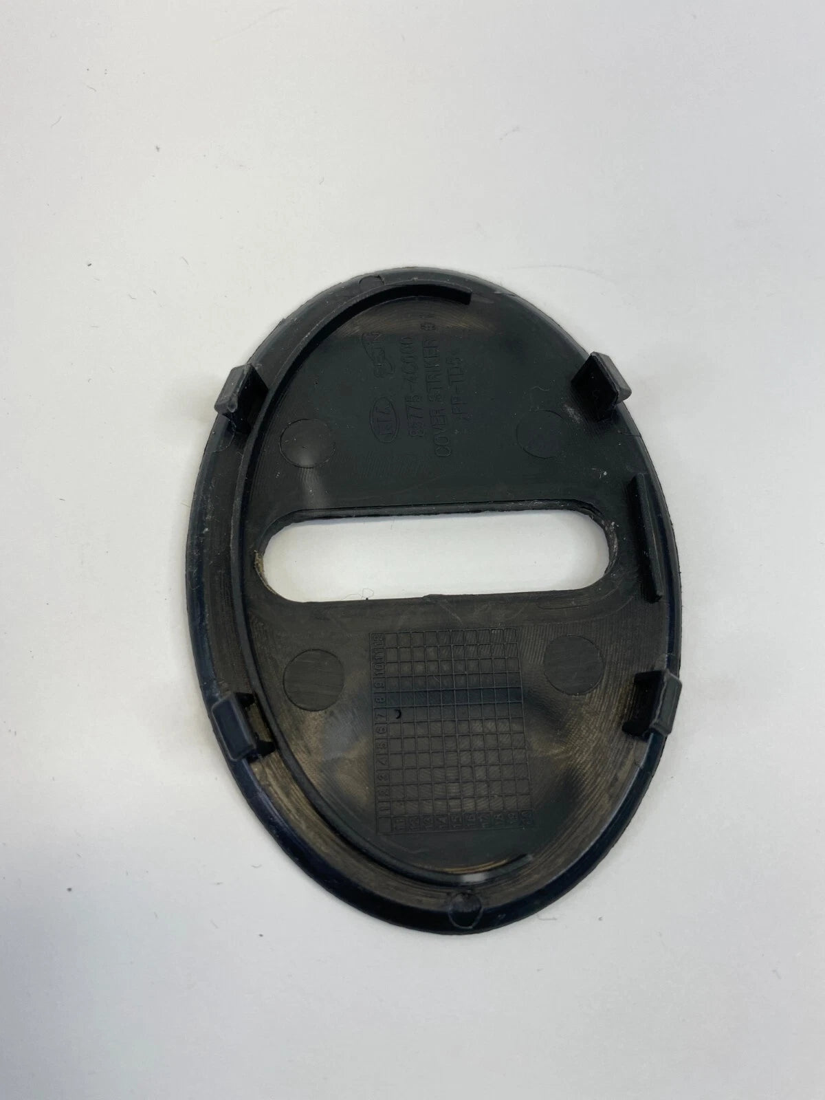 2012-2015 KIA OPTIMA REAR TRUNK BODY PANEL STRIKER COVER BEZEL TRIM 85775-4C000