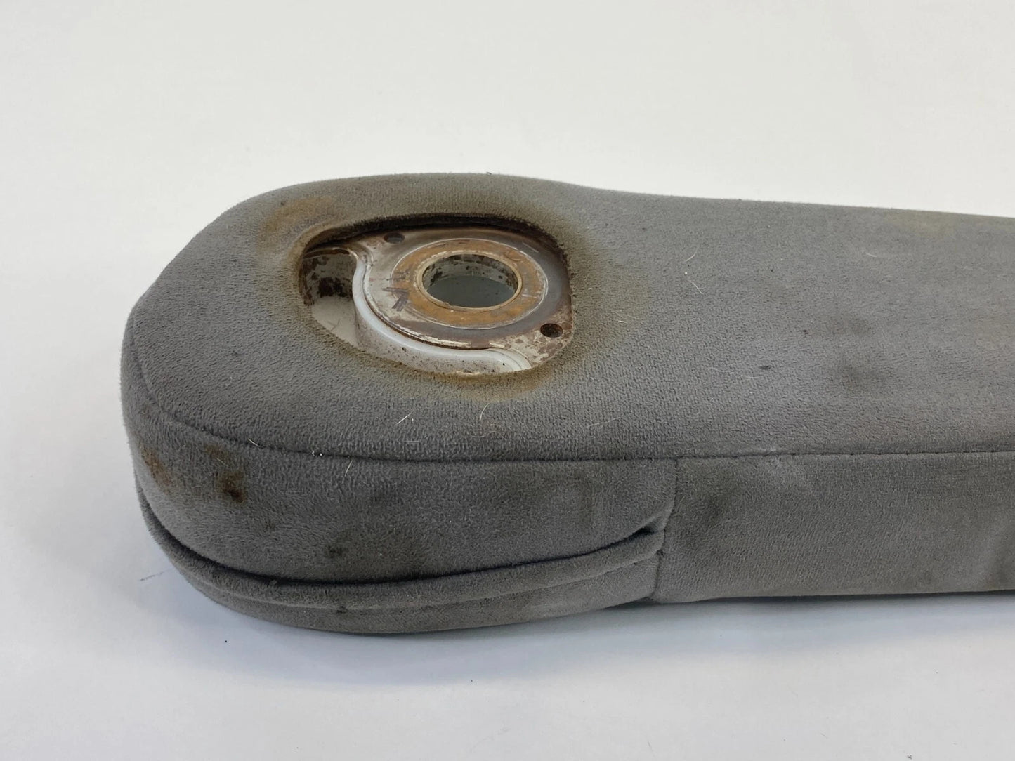 2004-2006 MAZDA MPV FRONT LEFT DRIVER SEAT ARMREST ARM REST LEFT SIDE CLOTH GREY