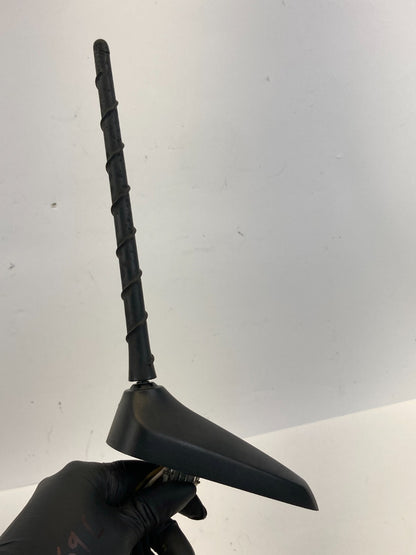 2011 2012 GMC Terrain Equinox Roof Mounted Radio Antenna Base Mast 20794864 OEM