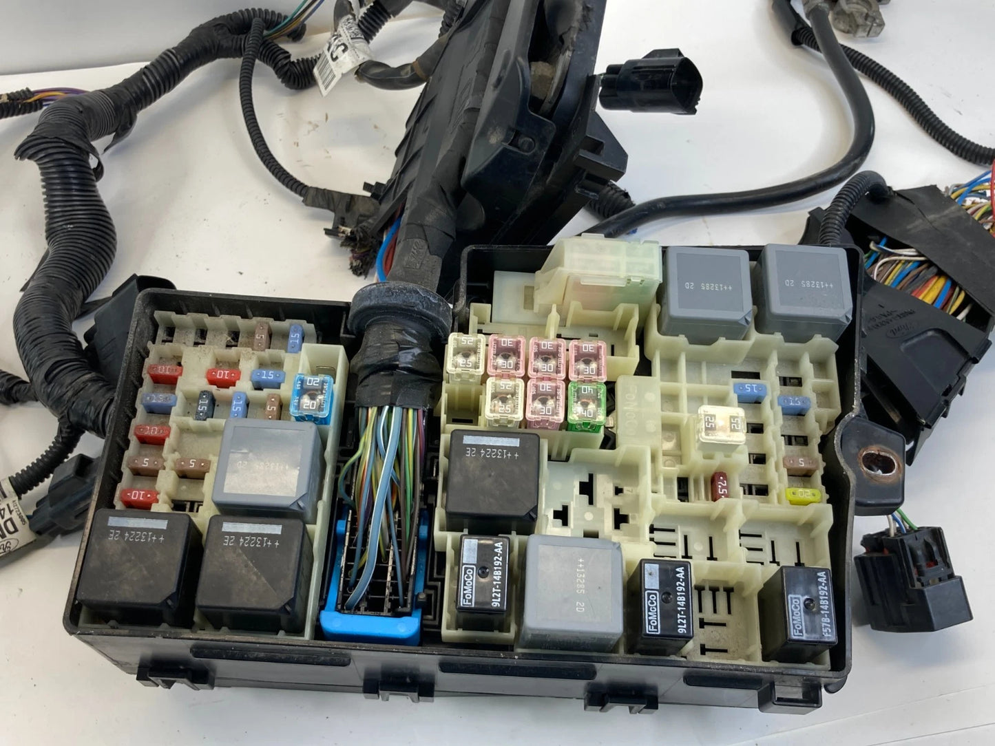 2014 FORD FOCUS HATCHBACK 2.0L A/T POWER DISTRIBUTION FUSEBOX DM5T14K733AC2