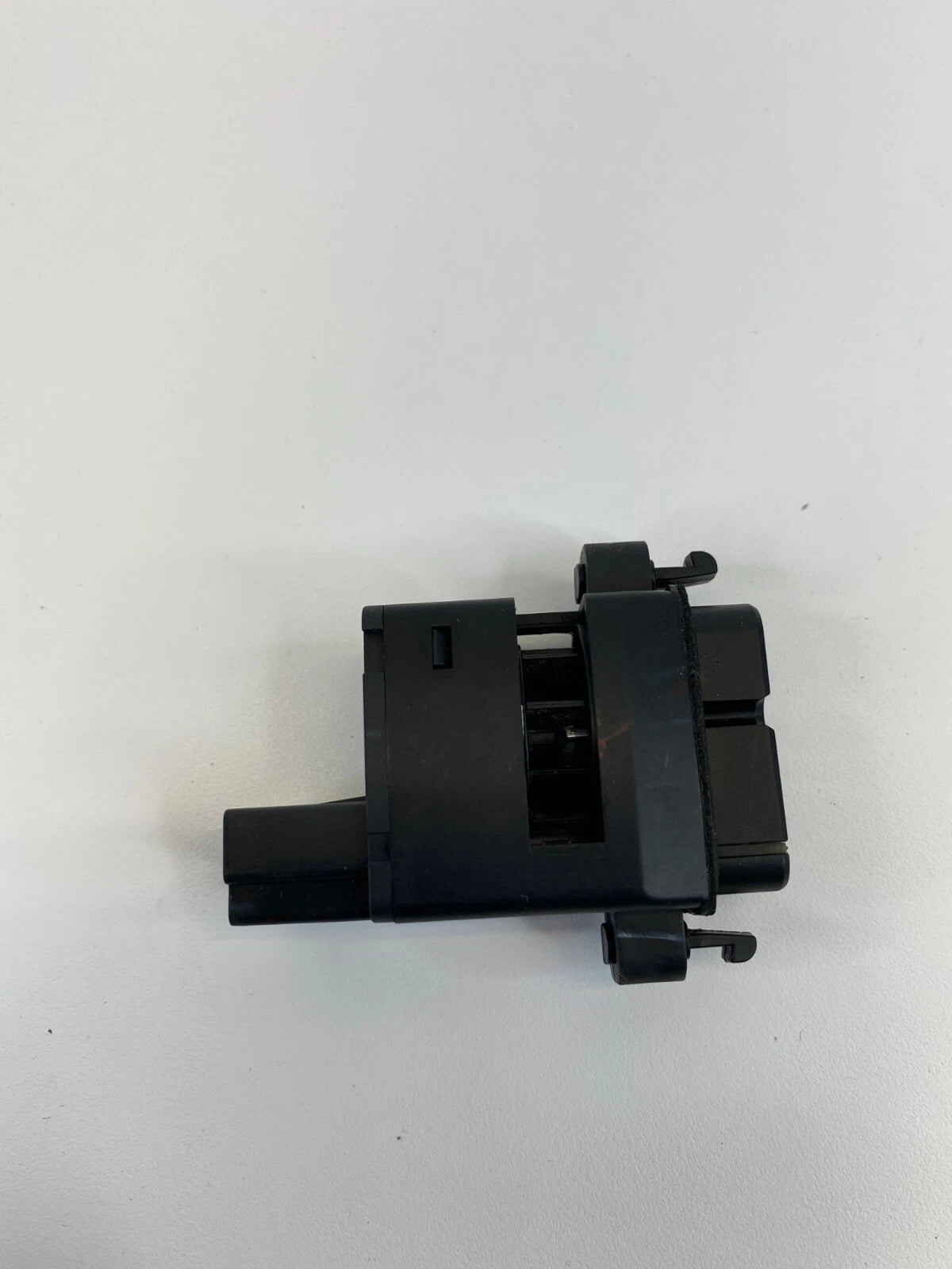 2013-2016 FORD FUSION CABIN HVAC AIR TEMPERATURE SENSOR RELAY DG9H-19T562-C OEM