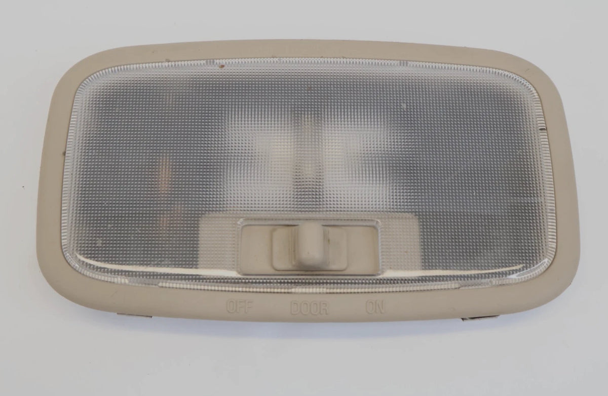 2006-2011 HYUNDAI ACCENT OVERHEAD CEILING DOME ROOM LAMP BEIGE 92800-1E000 OEM