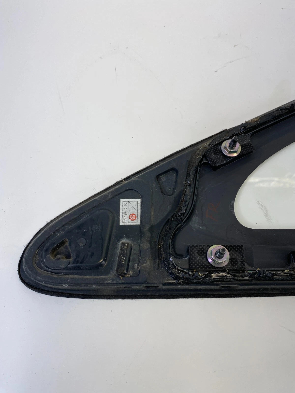 12-17 KIA RIO RIGHT FRONT WINDSHIELD PILLAR VENT GLASS WINDOW PASSENGER RH OEM