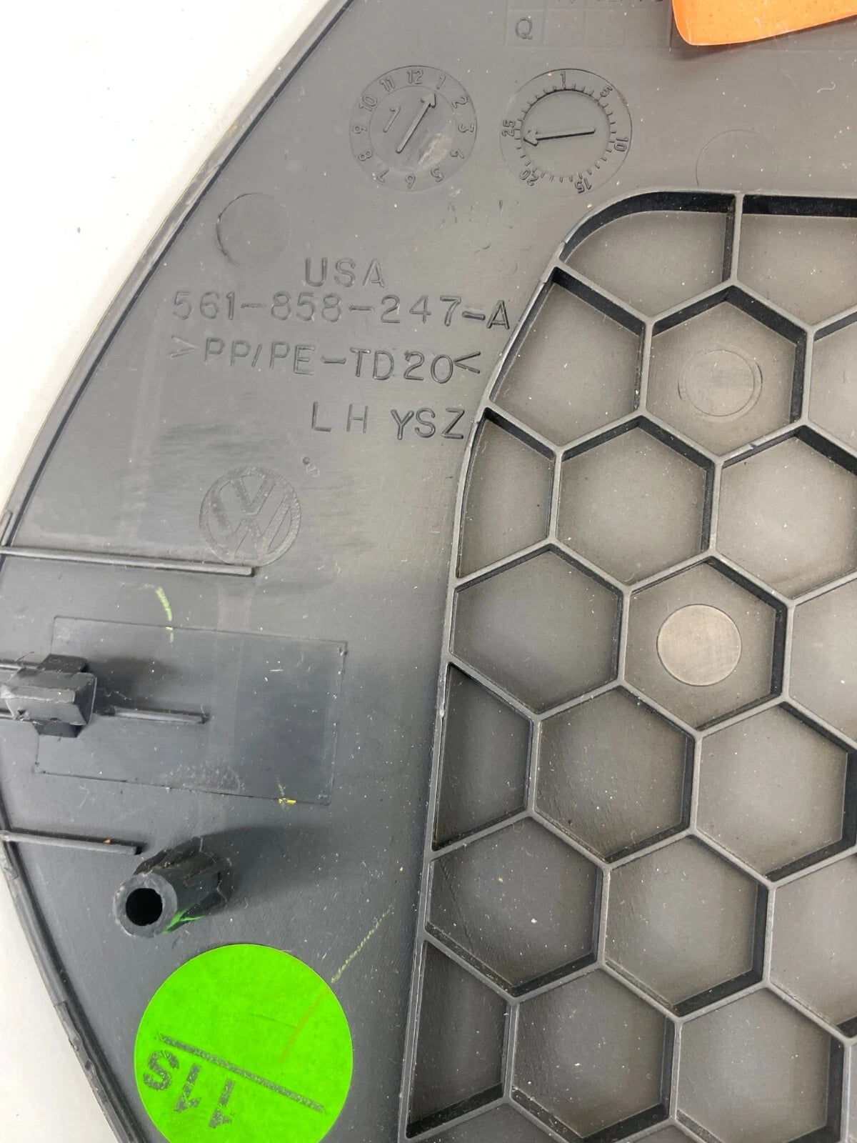 2012-2019 VOLKSWAGEN PASSAT DASH LEFT SIDE END CAP TRIM PANEL COVER 561858247A