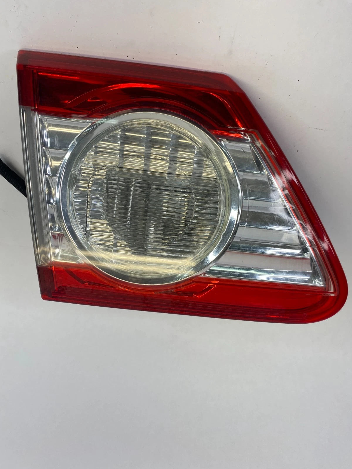 2011-2013 TOYOTA COROLLA REAR LEFT SIDE INNER LID TAIL LIGHT TAILLIGHT LAMP OEM