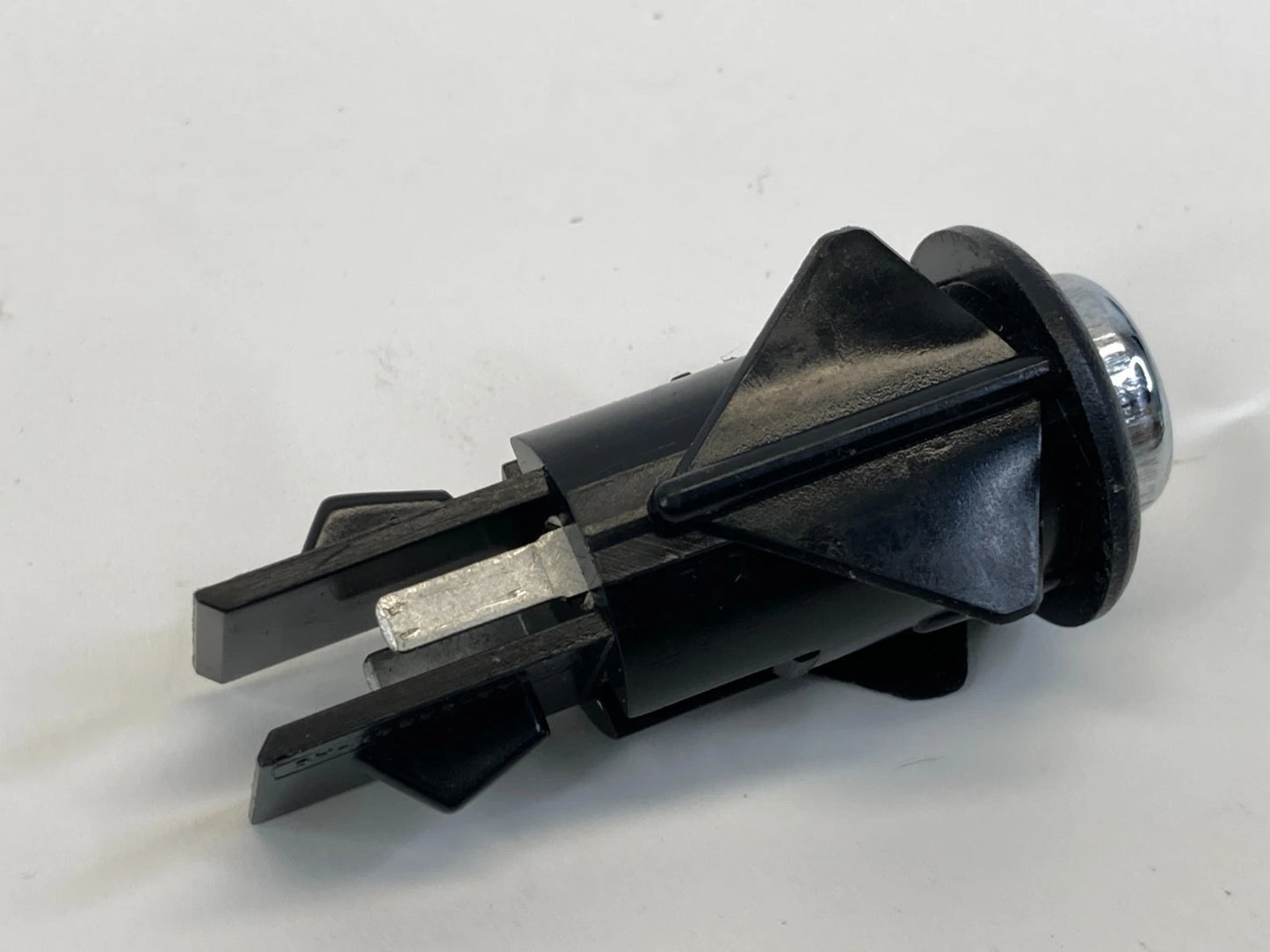 1998-2002 LINCOLN TOWN CAR FUEL DOOR LID RELEASE CONTROL SWITCH OEM