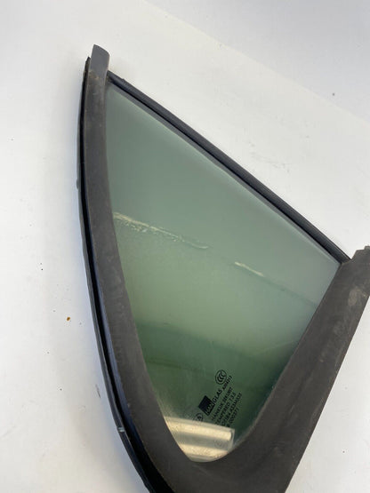 2003-2009 Kia Sorento Rear Right Door Quarter Window Vent Glass 83572-3E000 OEM