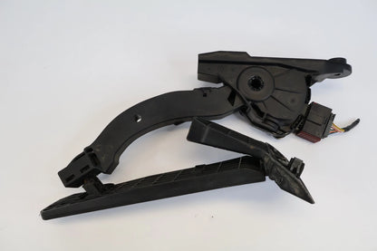 2011-2016 HYUNDAI ELANTRA ACCELERATOR GAS PEDAL SENSOR ASSY 32700-3XXX OEM
