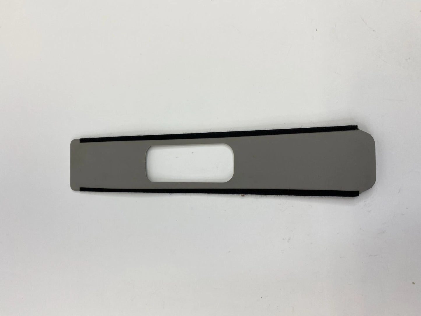 2005-2015 NISSAN XTERRA RIGHT SIDE UPPER CENTER PILLAR TRIM PANEL 76985EA500 OEM