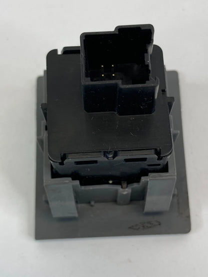 08-10 CHRYSLER TOWN & COUNTRY POWER INVERTER SWITCH WITH TRIM OEM L0110163A03