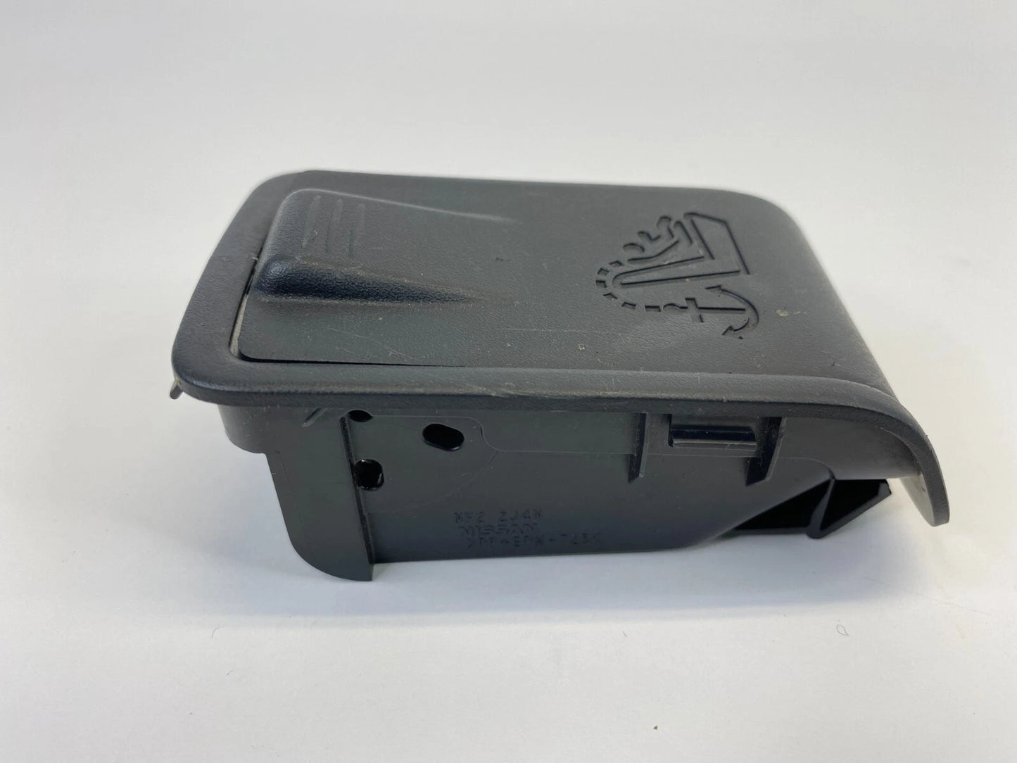 2007 2008 INFINITI G35 SEDAN REAR CHILD SEAT HOOK ANCHOR COVER TRIM 79980-JK000