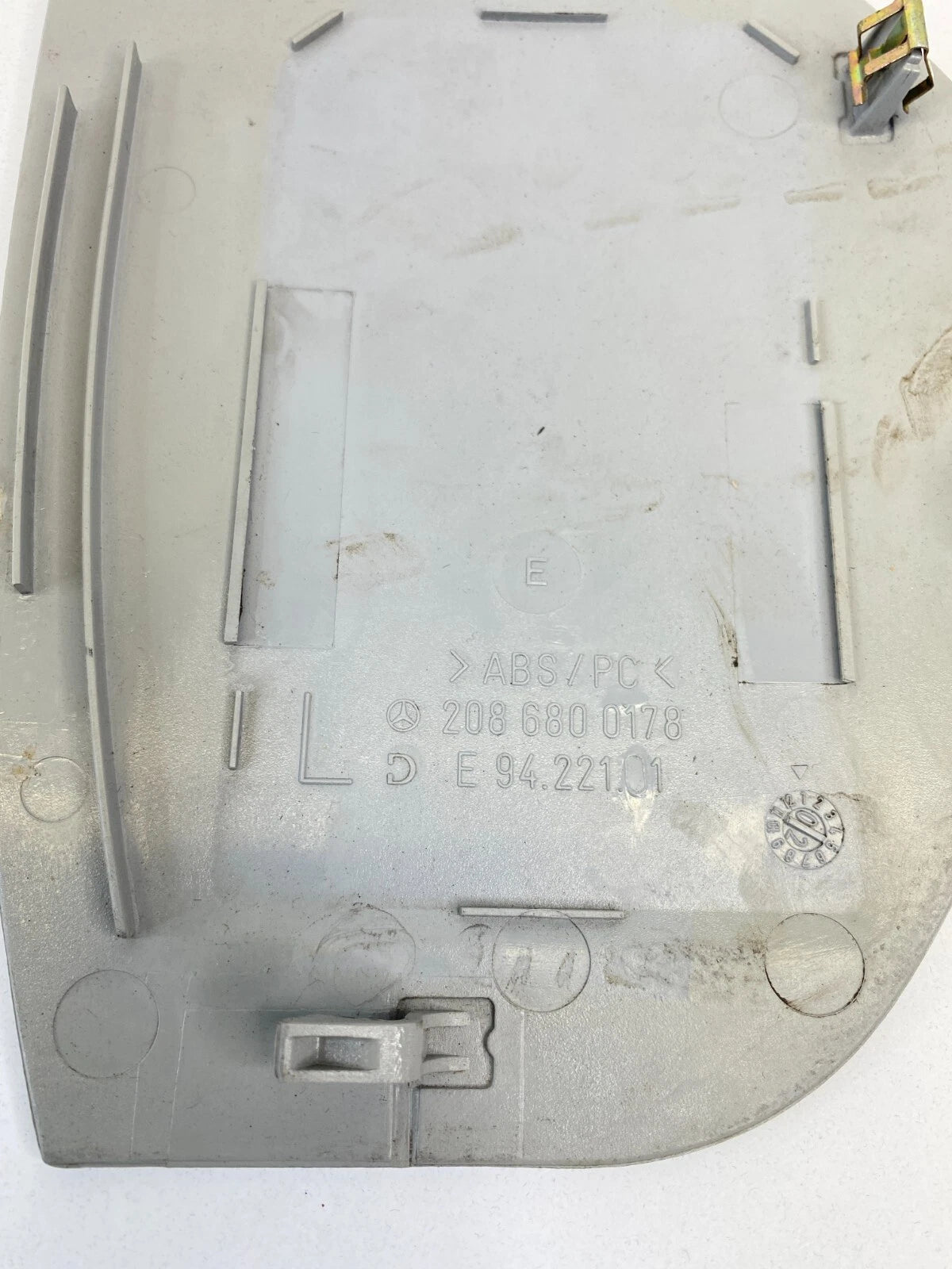 1999-2003 MERCEDES-BENZ CLK430 DASH LEFT SIDE END CAP COVER TRIM 2086800178 OEM