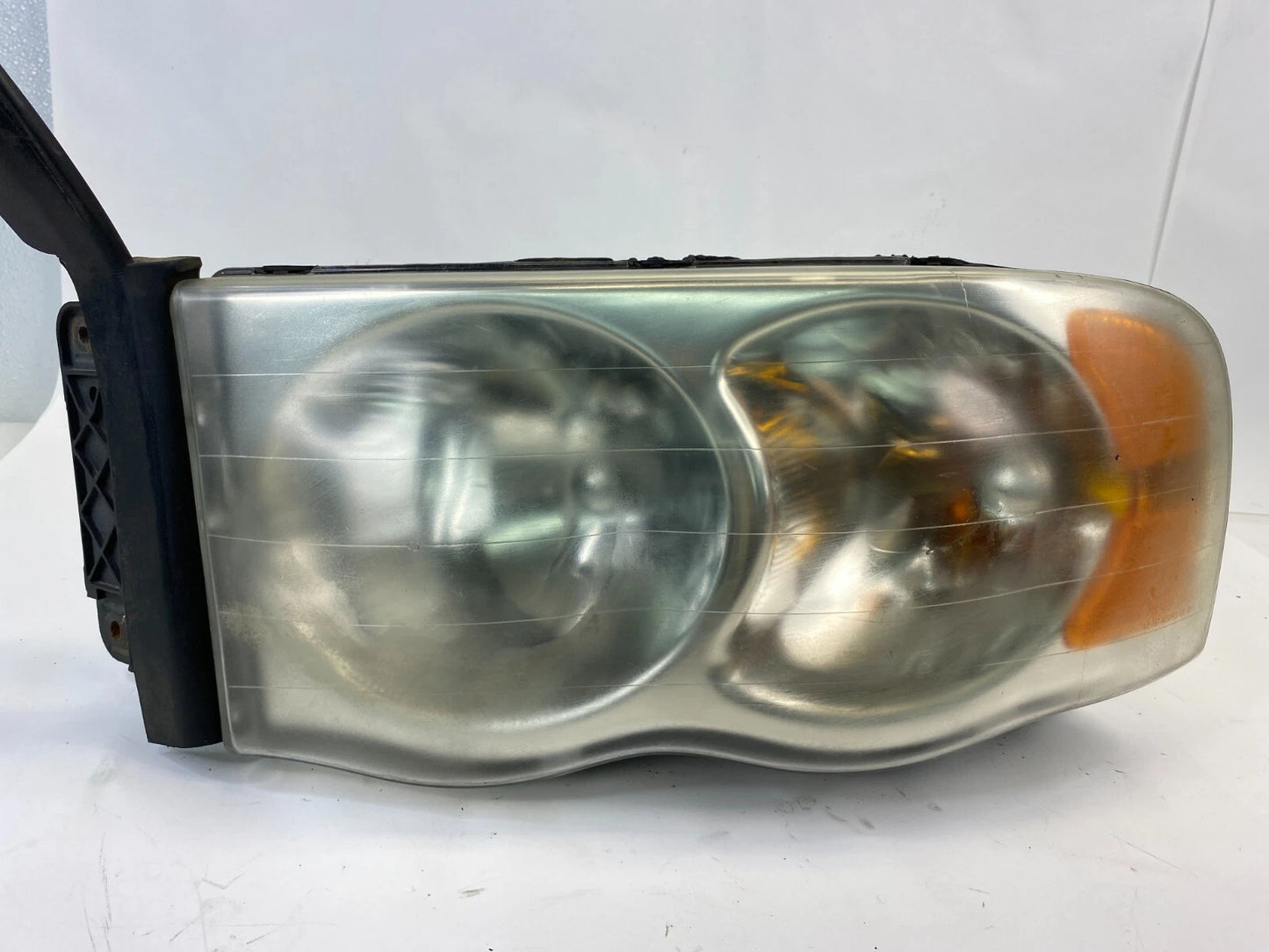 2003-2005 DODGE RAM 2500 LEFT FRONT DRIVER SIDE HEAD LIGHT LAMP 55077121AD OEM