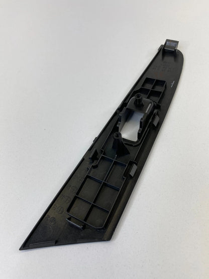 2004-2009 MAZDA 3 MAZDA3 REAR RIGHT DOOR POWER WINDOW SWITCH BEZEL B37F-68-5L1