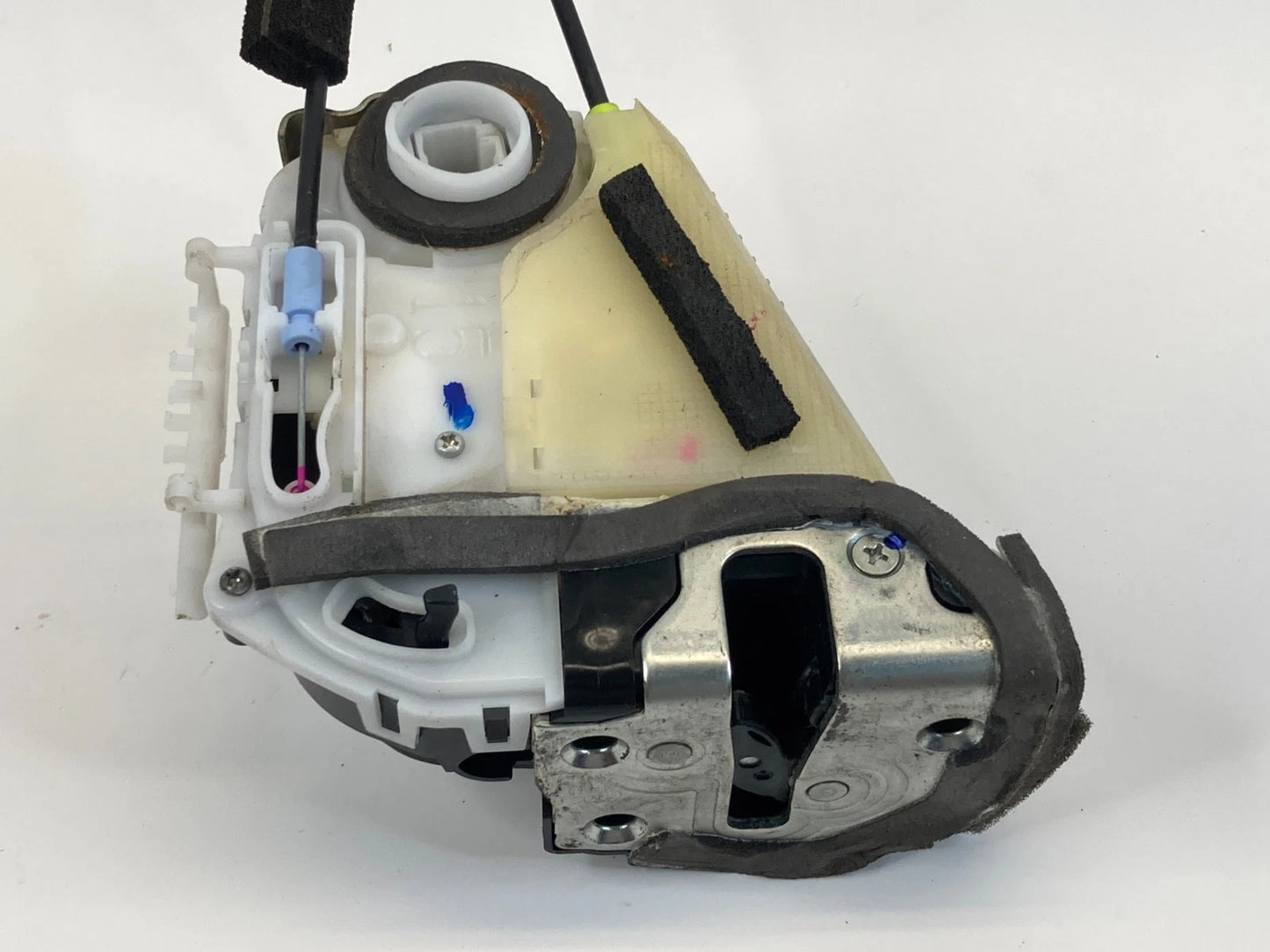 2010-2013 TOYOTA PRIUS REAR RIGHT SIDE BACK DOOR LOCK LATCH ACTUATOR ASSY OEM