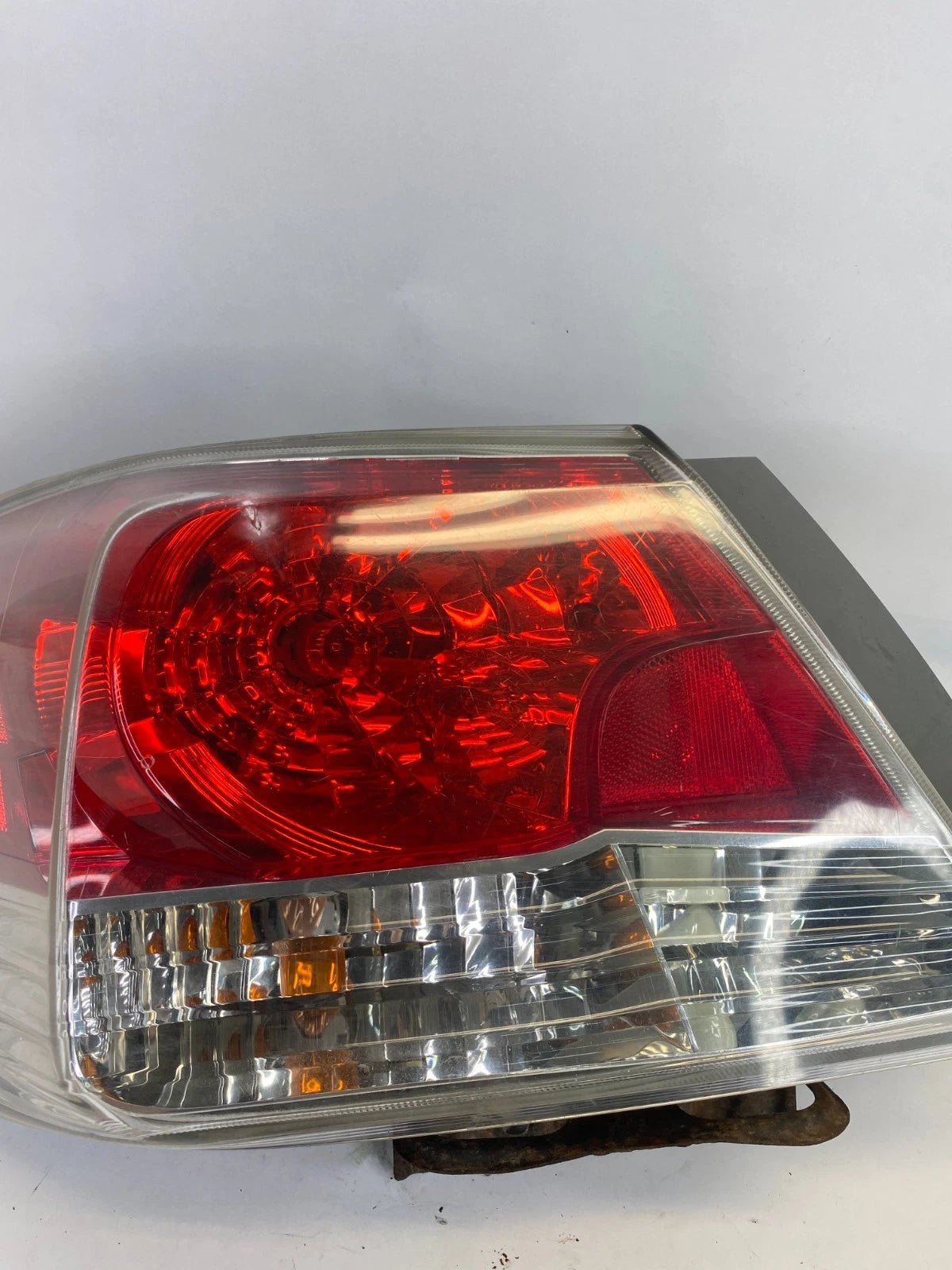 2008-2012 HONDA ACCORD SEDAN LEFT DRIVER TAIL LIGHT TAILLIGHT TAIL LAMP OEM