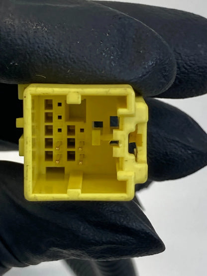 2016-2018 KIA SORENTO FRONT LEFT DRIVER SIDE SEAT BELT BUCKLE ASSEMBLY OEM