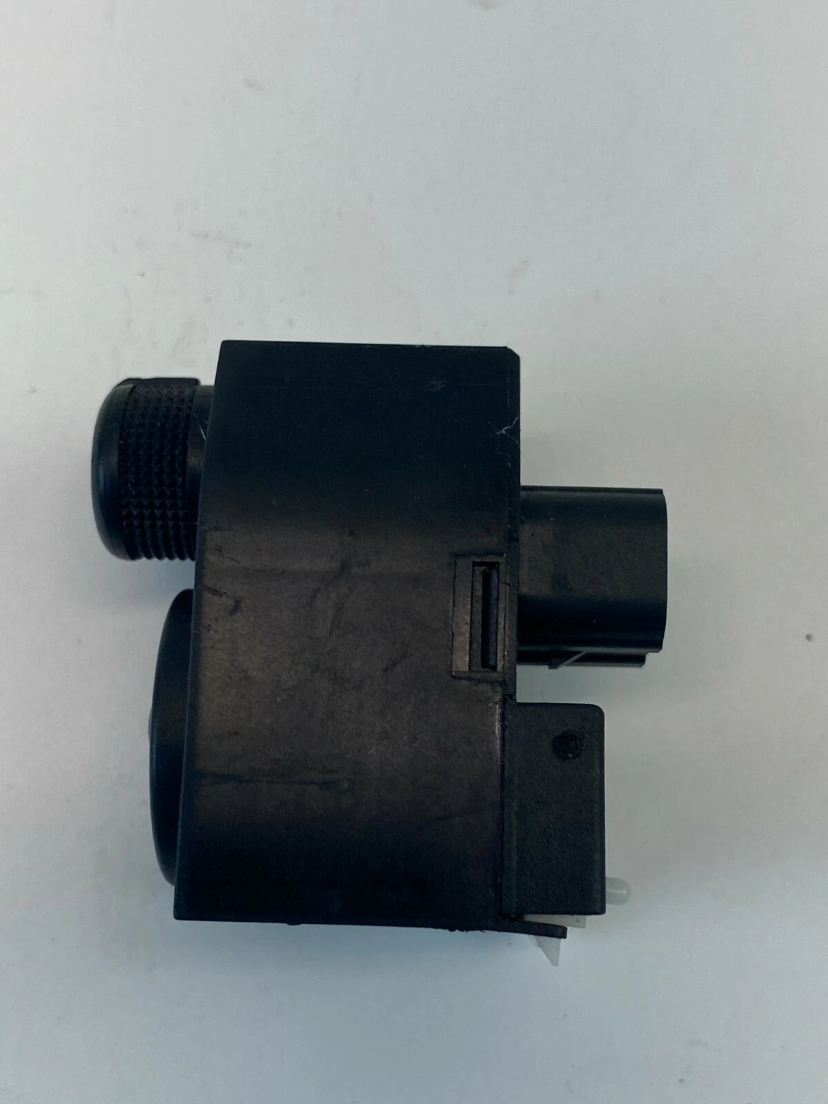 1996-2001 AUDI A4 A4 QUATTRO POWER MIRROR CONTROL SWITCH BUTTON 8D0959565A OEM
