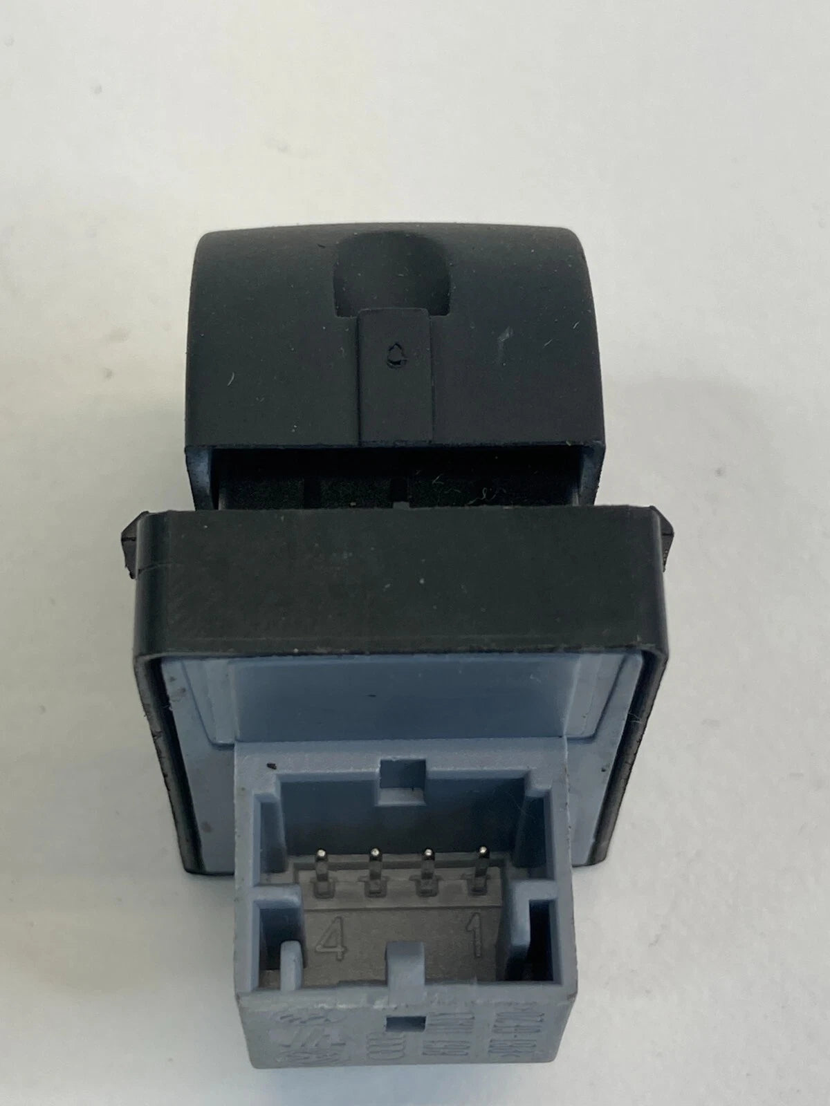 2006-2013 AUDI A6 05-13 A6 QUATTRO FRONT RIGHT PASSENGER POWER WINDOW SWITCH OEM