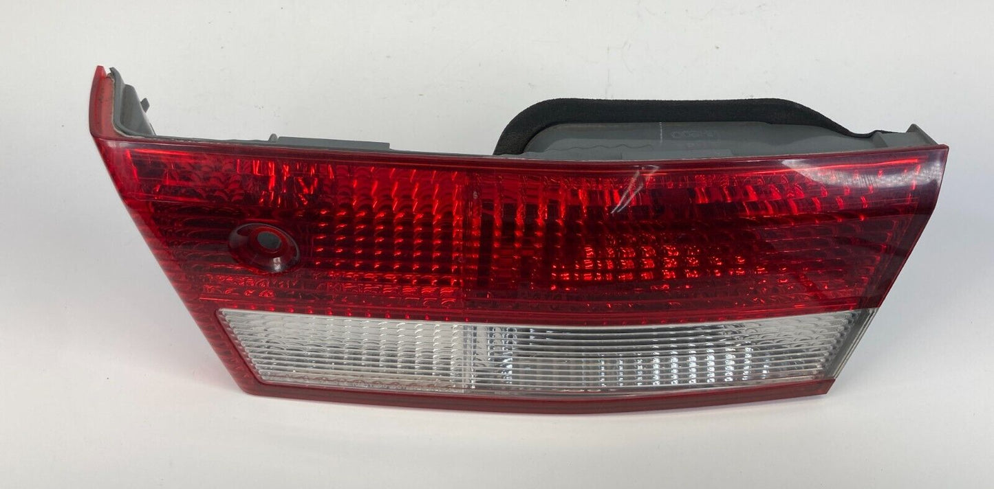 03 04 Honda Accord SEDAN Rear Right Side Trunk Lid Backup Tail Light Taillight