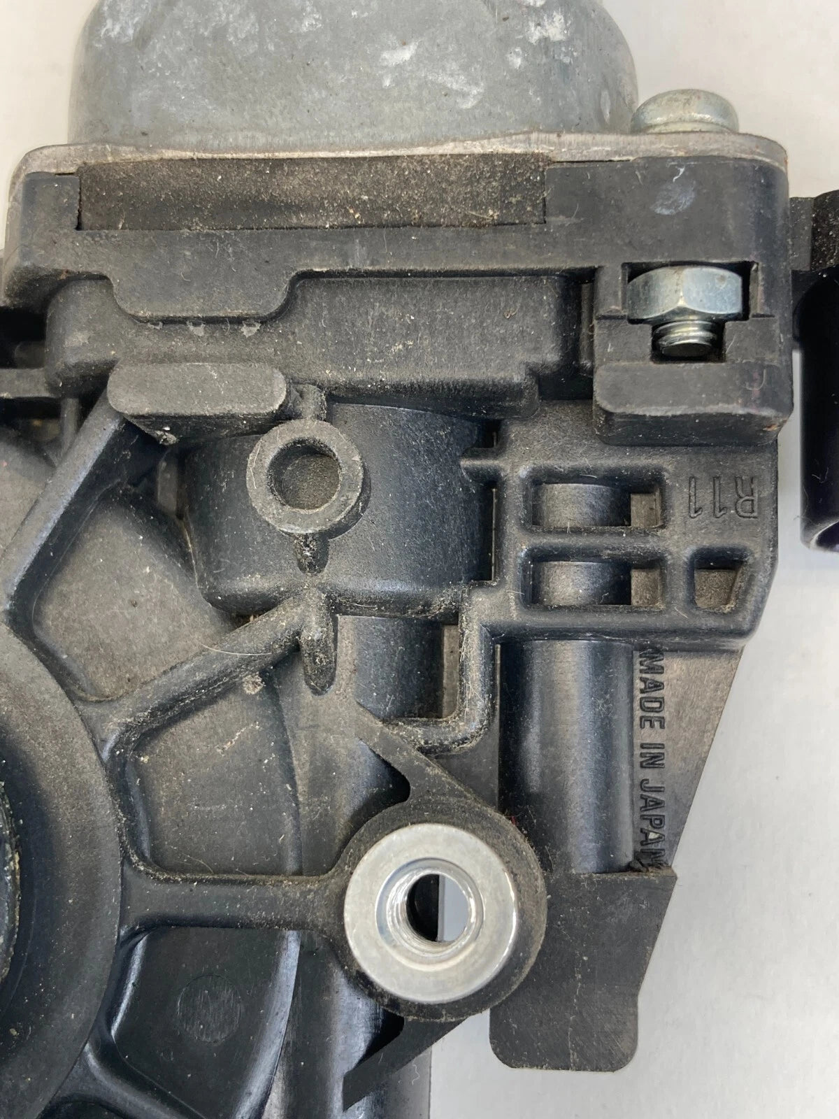 2007-2013 SUZUKI SX4 FRONT RIGHT DOOR POWER WINDOW MOTOR 83560-63J00 OEM