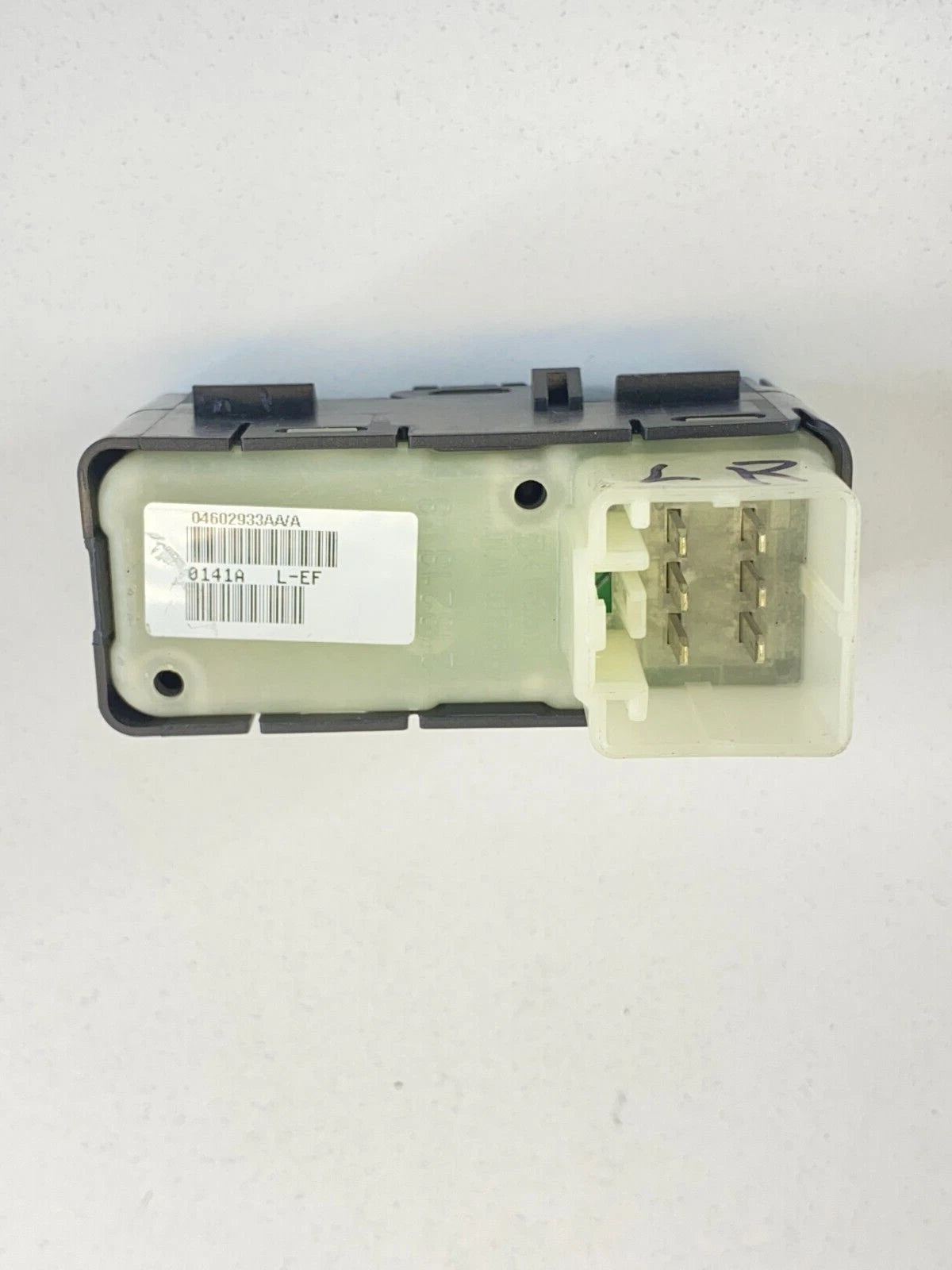 2011 2012 DODGE CALIBER REAR LEFT SIDE DOOR WINDOW CONTROL SWITCH 4602933AA