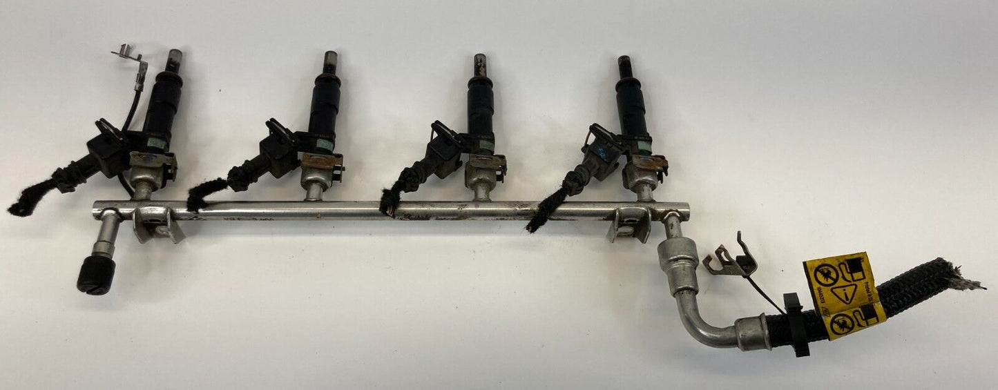 2011-2015 Chevrolet Cruze 1.8L L4 Engine Fuel Injection Rail W/ Injectors Assy