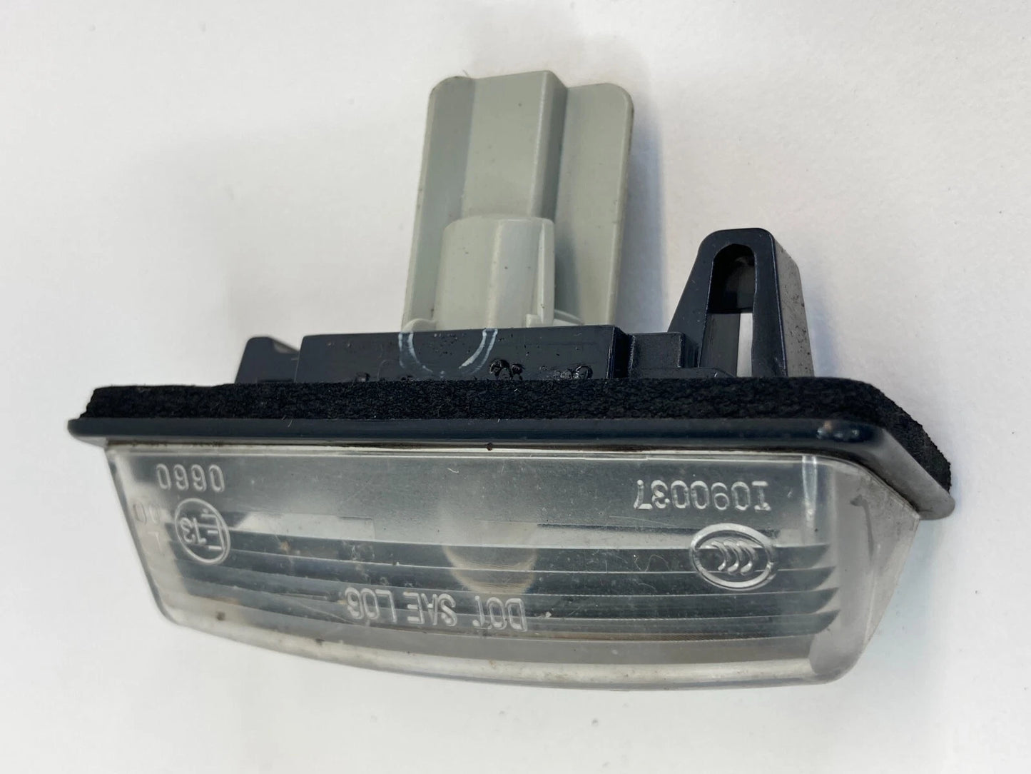 2008-2013 NISSAN ROGUE 13-19 SENTRA REAR TRUNK LICENSE PLATE LIGHT LAMP OEM