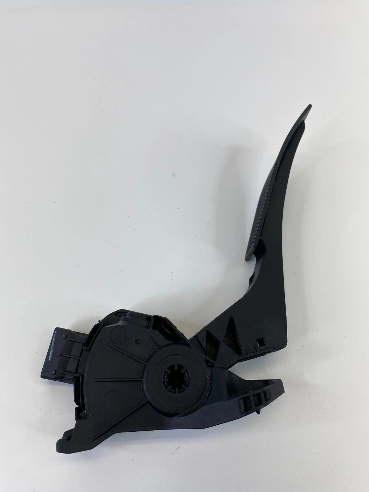 2011-2015 CHEVROLET CRUZE ACCELERATOR GAS PEDAL POSITION SENSOR 13252702 OEM