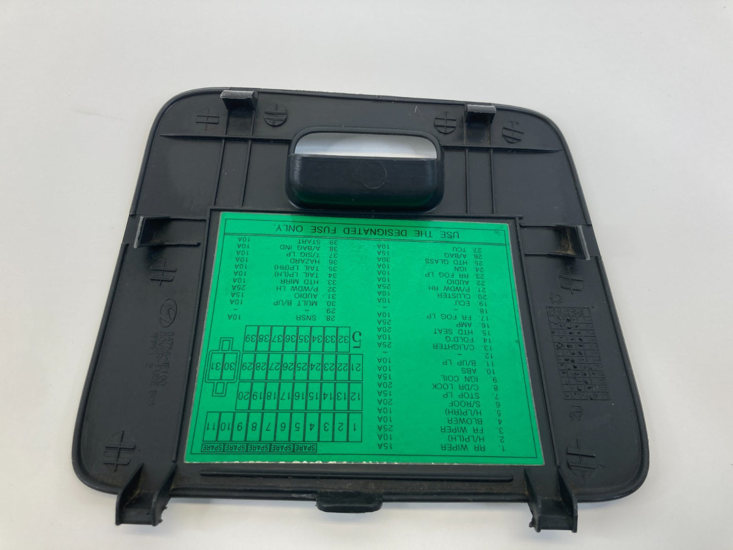 06 07 08 09 10 11 Hyundai Accent Fuse Box Door Lid Cover Trim Panel 84756-1E100