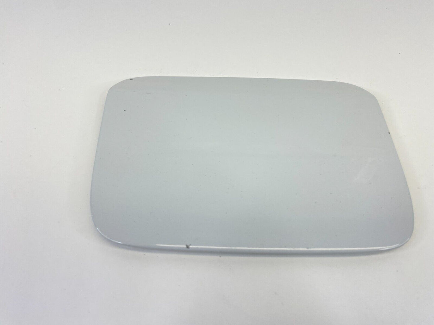 2006 06 BMW 330xi SEDAN Fuel Filler Tank Door Gas Lid Cover Assy OEM