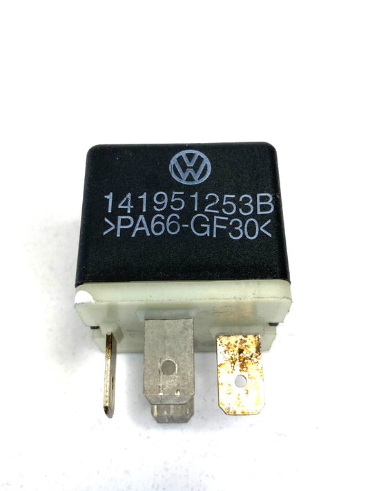 1998-2010 VOLKSWAGEN NEW BEETLE HATCHBACK REAR POWER RELAY ACCESSORY 141951253B