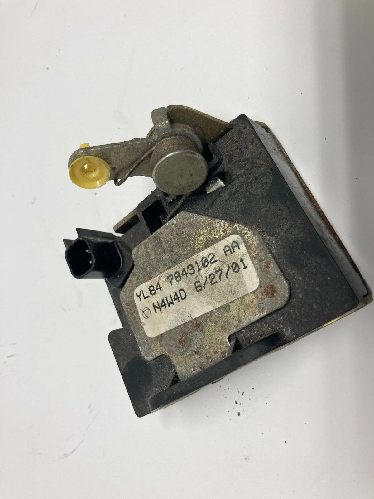 01-07 FORD ESCAPE 05-07 MARINER REAR TRUNK LATCH LOCK ACTUATOR YL847843102AA OEM