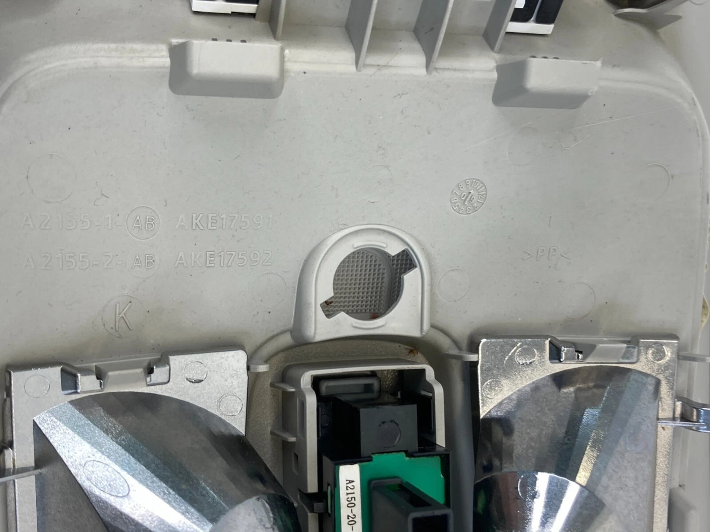 2010-2012 GMC TERRAIN OVERHEAD ROOF MOUNTED CONSOLE MAP LIGHT LAMP ASSEMBLY OEM