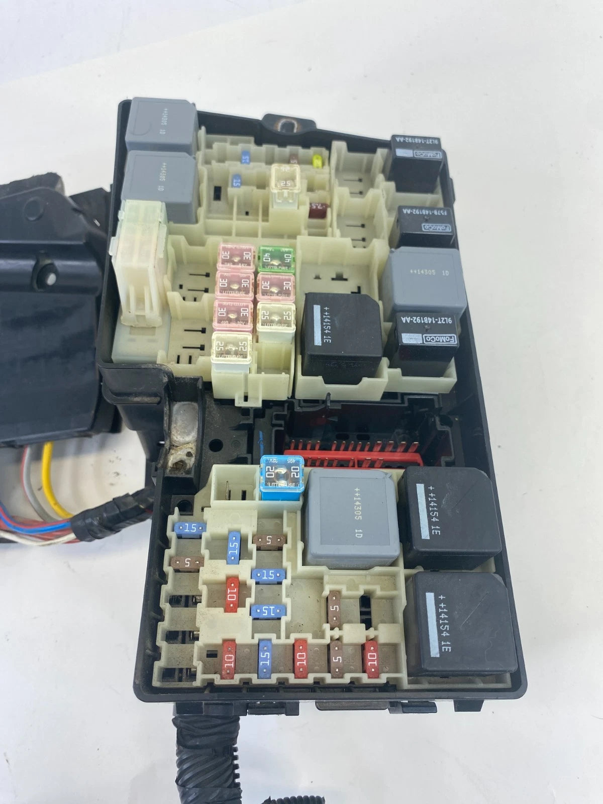 2014 FORD FOCUS 2.0L A/T POWER DISTRIBUTION FUSEBOX BATTERY DM5T-14K733-AC2