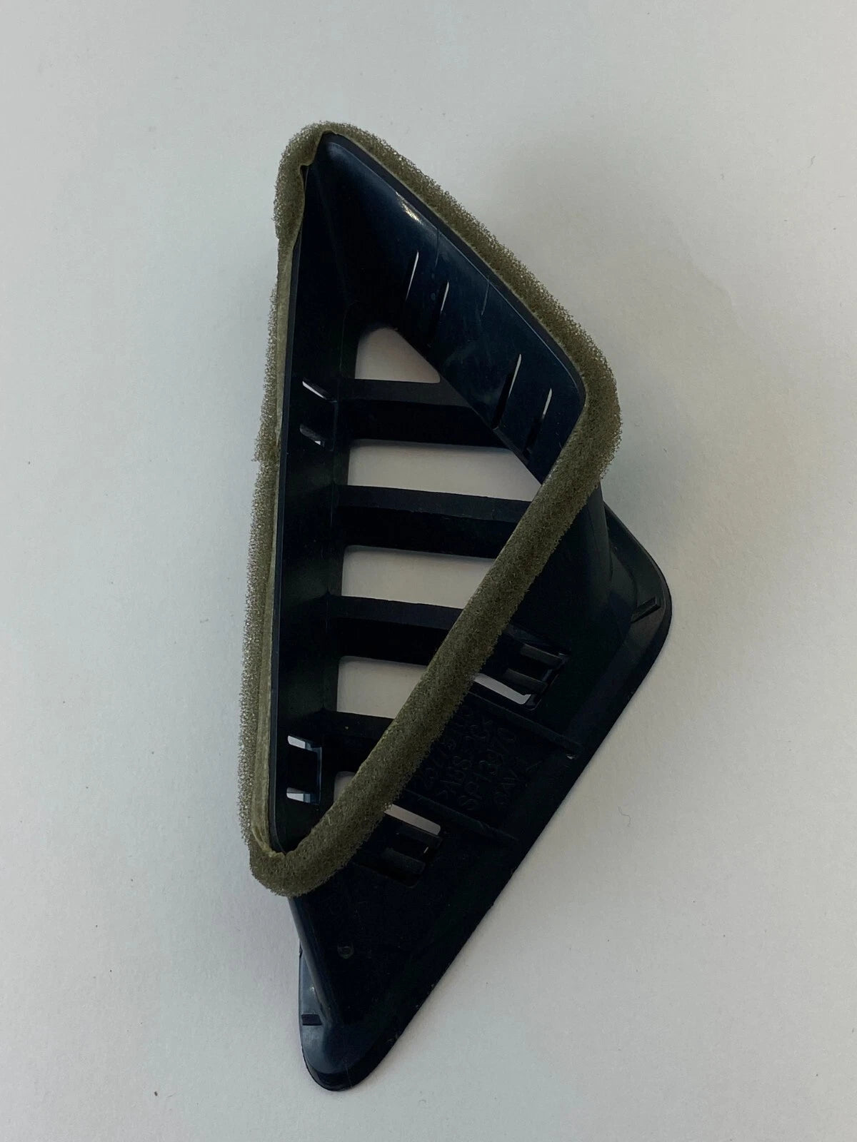 10-17 CHEVROLET EQUINOX RIGHT PASSENGER UPPER DASH AIR VENT DEFROST 25779105 OEM