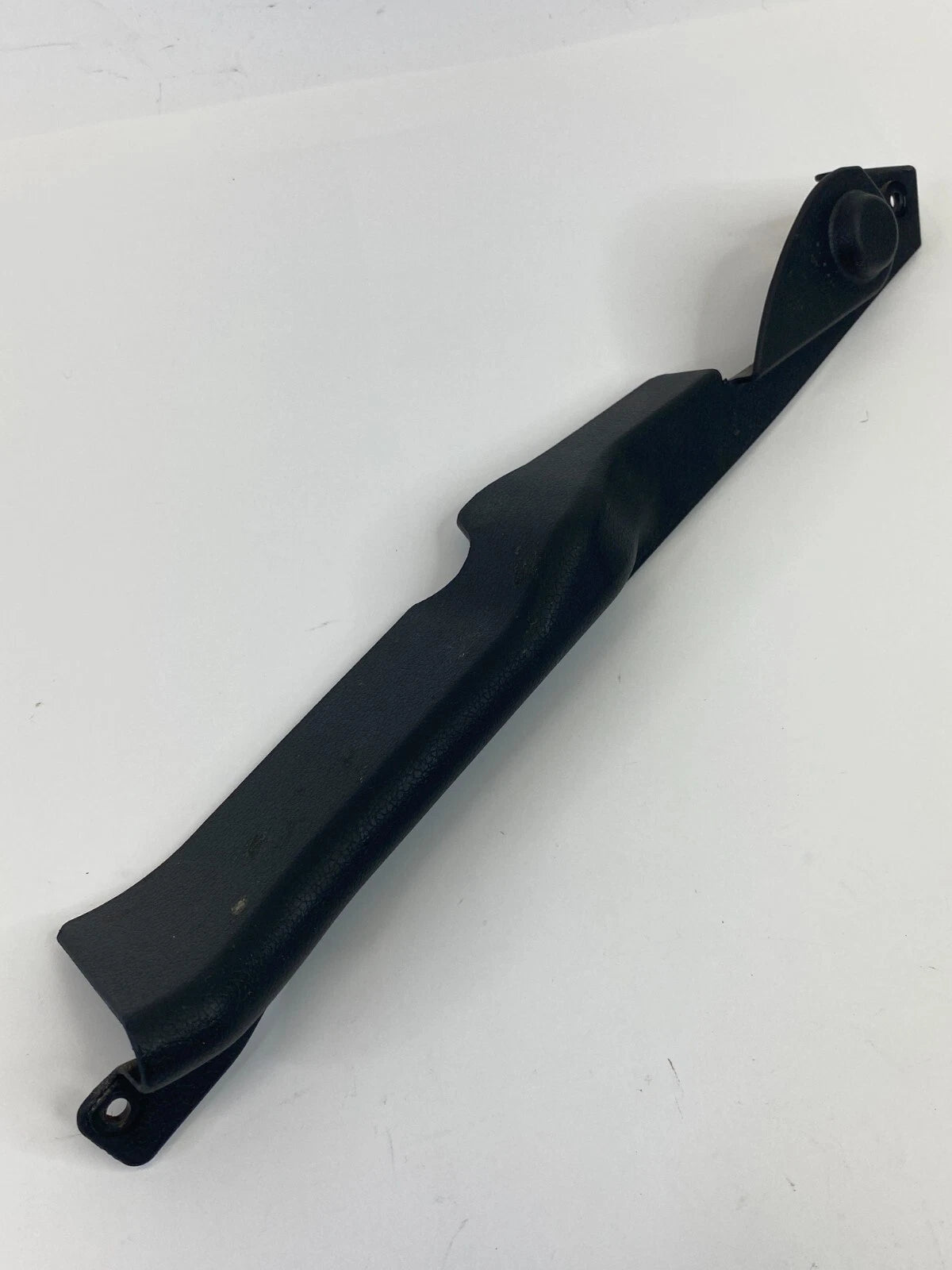 11-16 HYUNDAI ELANTRA LEFT DRIVER SEAT TRACK RAIL FINISH COVER TRIM 88195-MD520