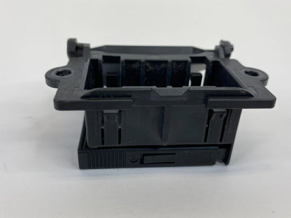 2003-2006 MERCEDES-BENZ E500 DIAGNOSTIC PLUG PORT UNDER COVER 202-540-23-73