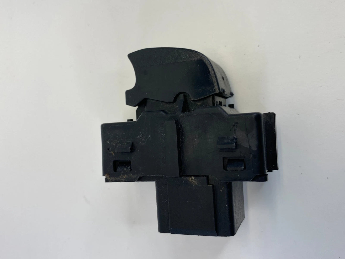 2007-2012 FORD ESCAPE FRONT RIGHT SIDE DOOR POWER WINDOW SWITCH 8L8T-14529-ABW