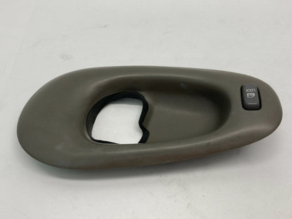 00-05 Pontiac Bonneville Front Right Door Inner Door Handle Bezel Trim 16634046