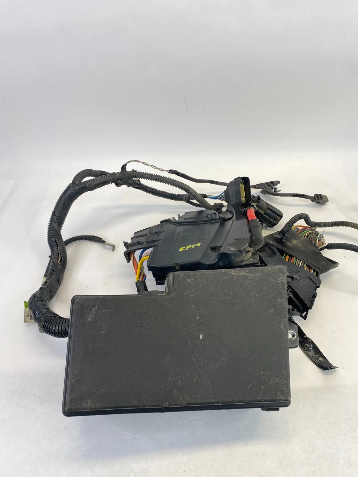 2012-2014 FORD FOCUS 2.0L ENGINE COMPARTMENT FUSE RELAY BOX AV6T-14A067-BV OEM