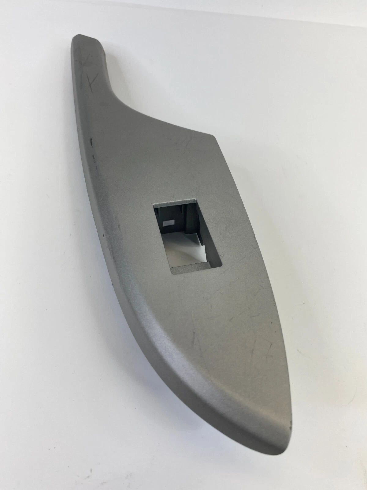 2009-2013 TOYOTA COROLLA REAR LEFT SIDE DOOR WINDOW SWITCH BEZEL 74272-02250