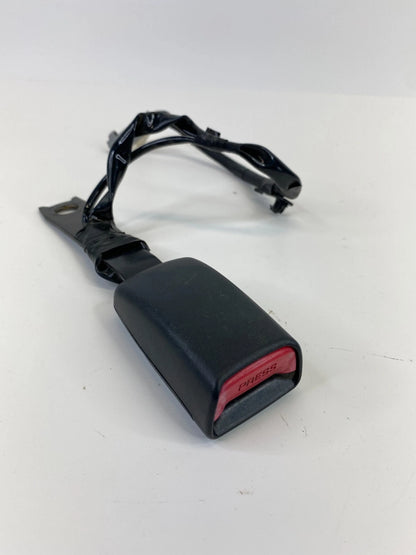 2004-2006 LEXUS RX330 FRONT RIGHT PASSENGER SEAT BELT BUCKLE OEM FACTORY E067902