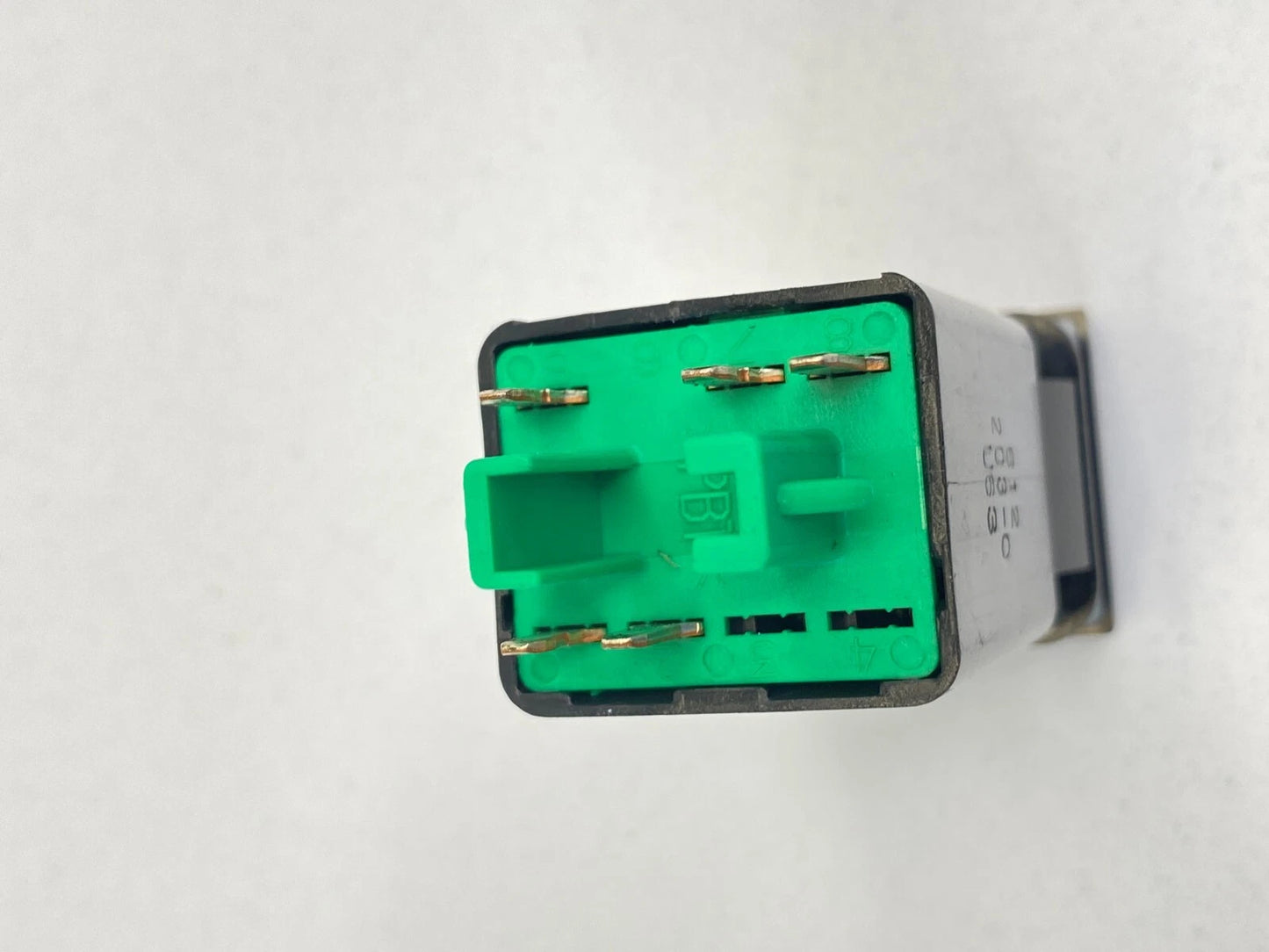 1999-2009 SAAB 9-5 95 FRONT FOG LIGHT LAMP CONTROL BUTTON SWITCH 12768423 OEM