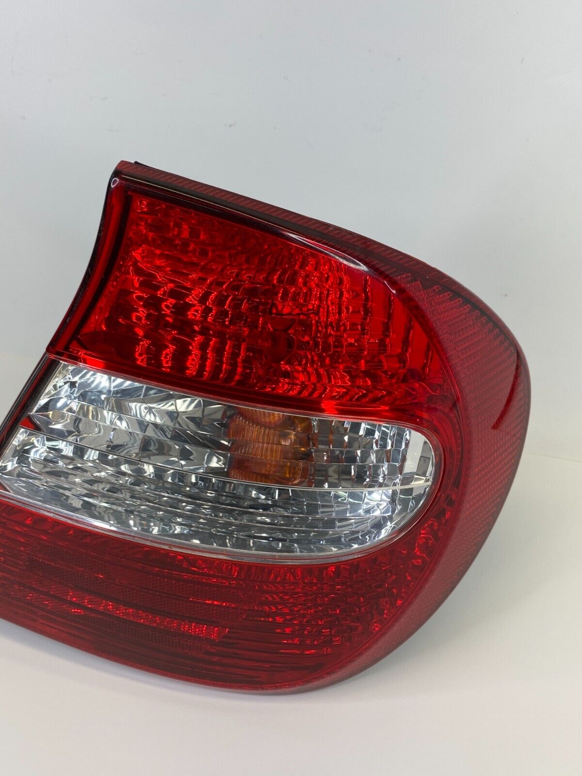 2002-2004 Toyota Camry SEDAN Rear Right Passenger Tail Light Taillight Lamp OEM