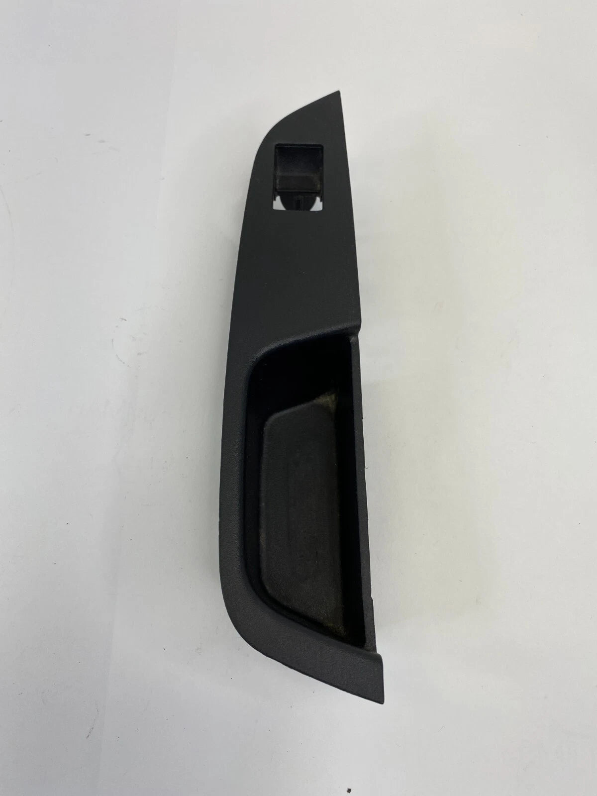 2010-2017 CHEVROLET EQUINOX REAR RIGHT SIDE DOOR WINDOW SWITCH BEZEL AKE21347