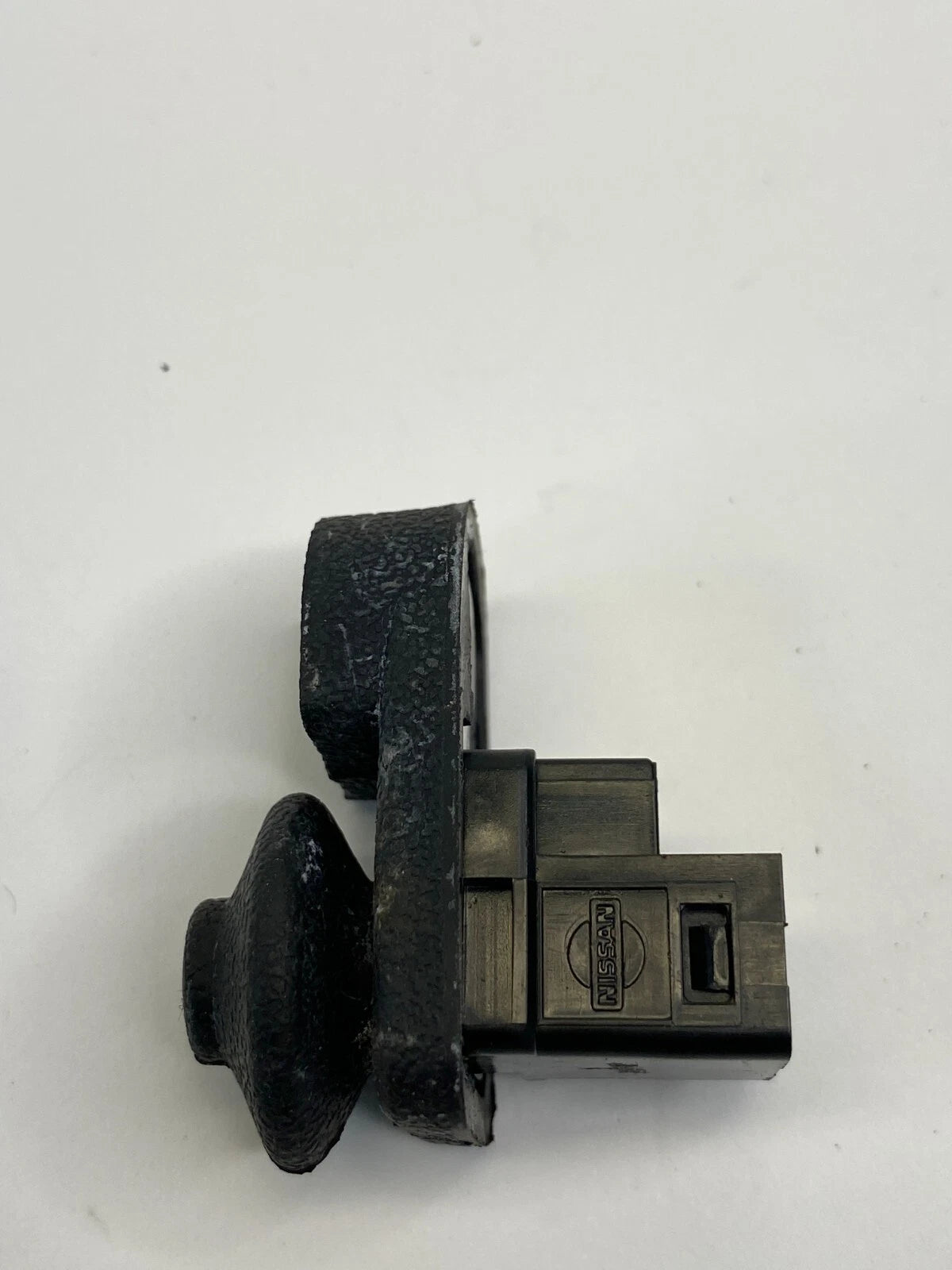 2000-2012 NISSAN SENTRA FRONT RIGHT DOOR JAMB AJAR SWITCH SENSOR JAMB SWITCH OEM