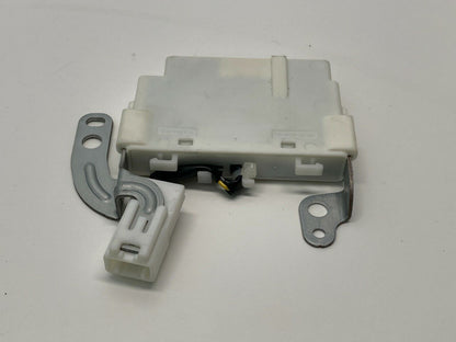 04-09 Toyota Prius Indoor E Oscillator Central Locking Control Module 8999247010