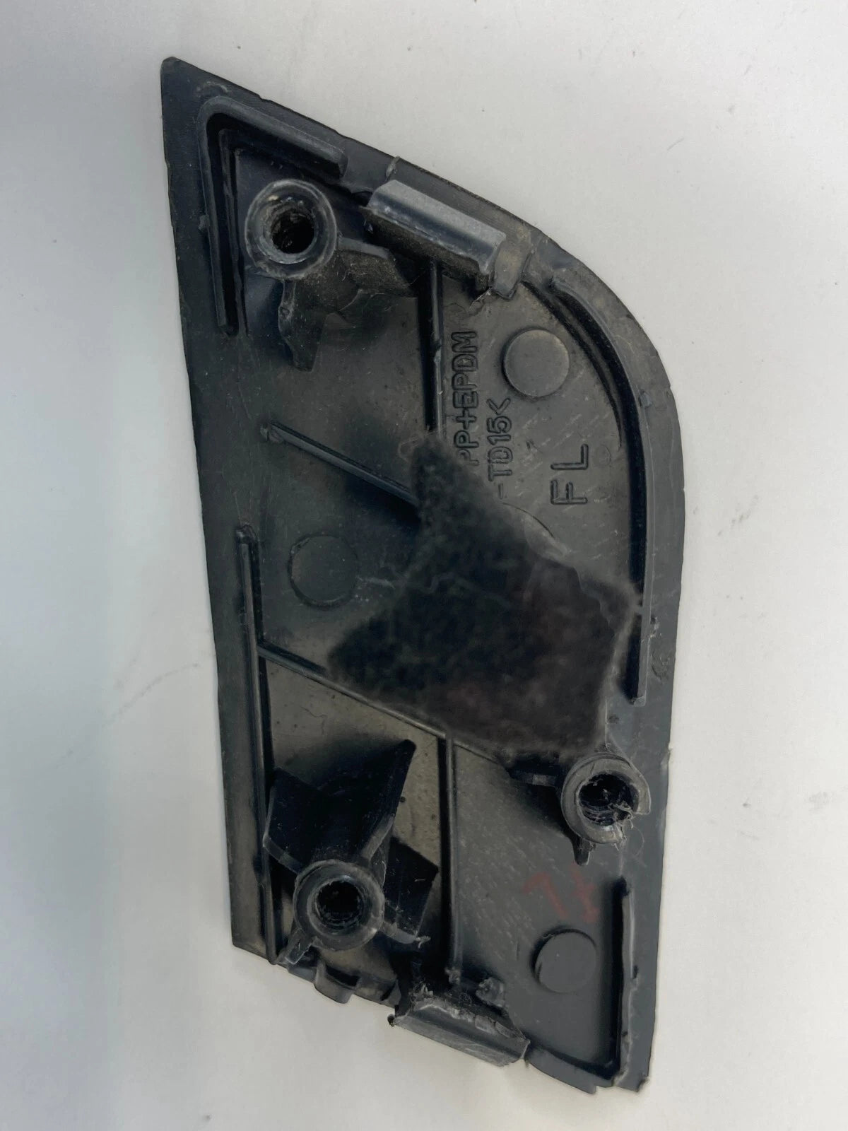 2007-2011 CHEVROLET AVEO SEDAN REAR LEFT INTERIOR DOOR HANDLE ECUTCHEON COVER